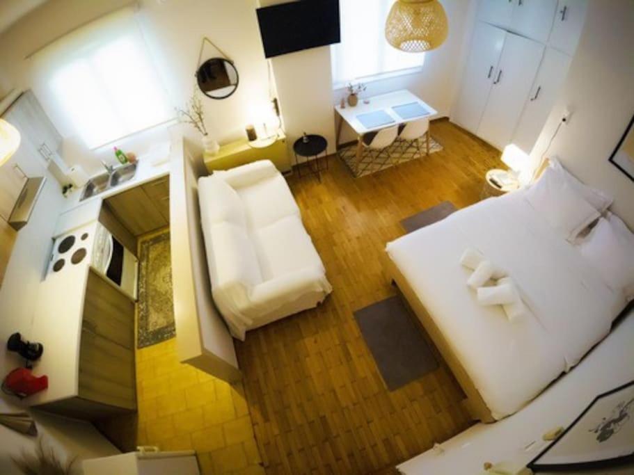 יואנינה Beautiful Downtown Studio! מראה חיצוני תמונה